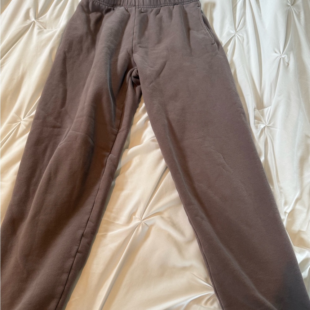 Aritzia TNA Brown/Purple Sweatpants